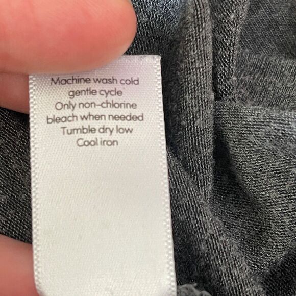 Athleta Top Womens Medium Threadlight Long Sleeve Gray Tee Stretch Modal 223948 - Picture 5 of 7